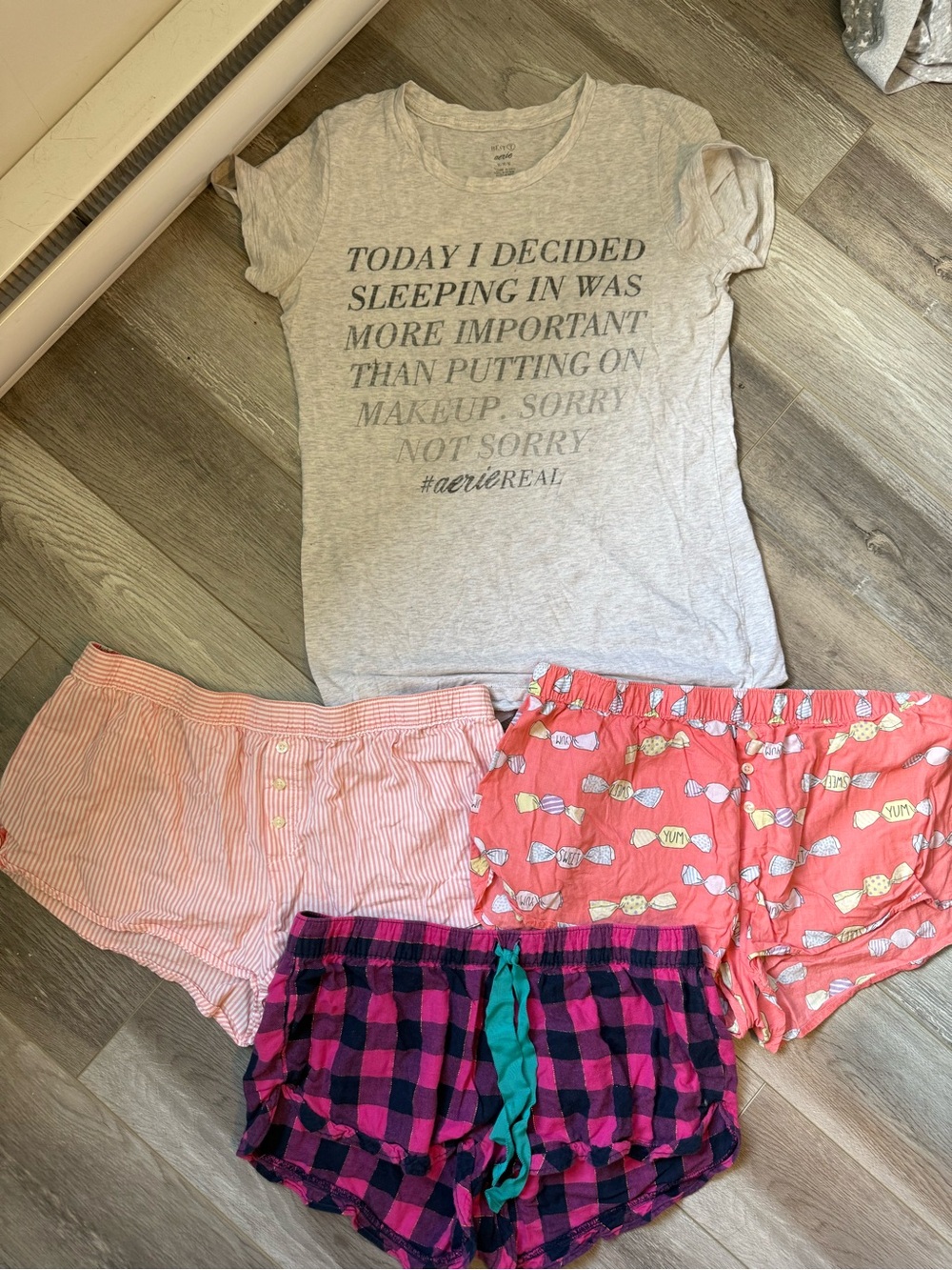 aerie PJ lot: 3 shorts & 1 shirt- Size M